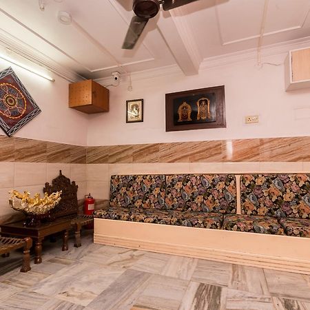 Отель Oyo 4144 The Banquet Haora Экстерьер фото